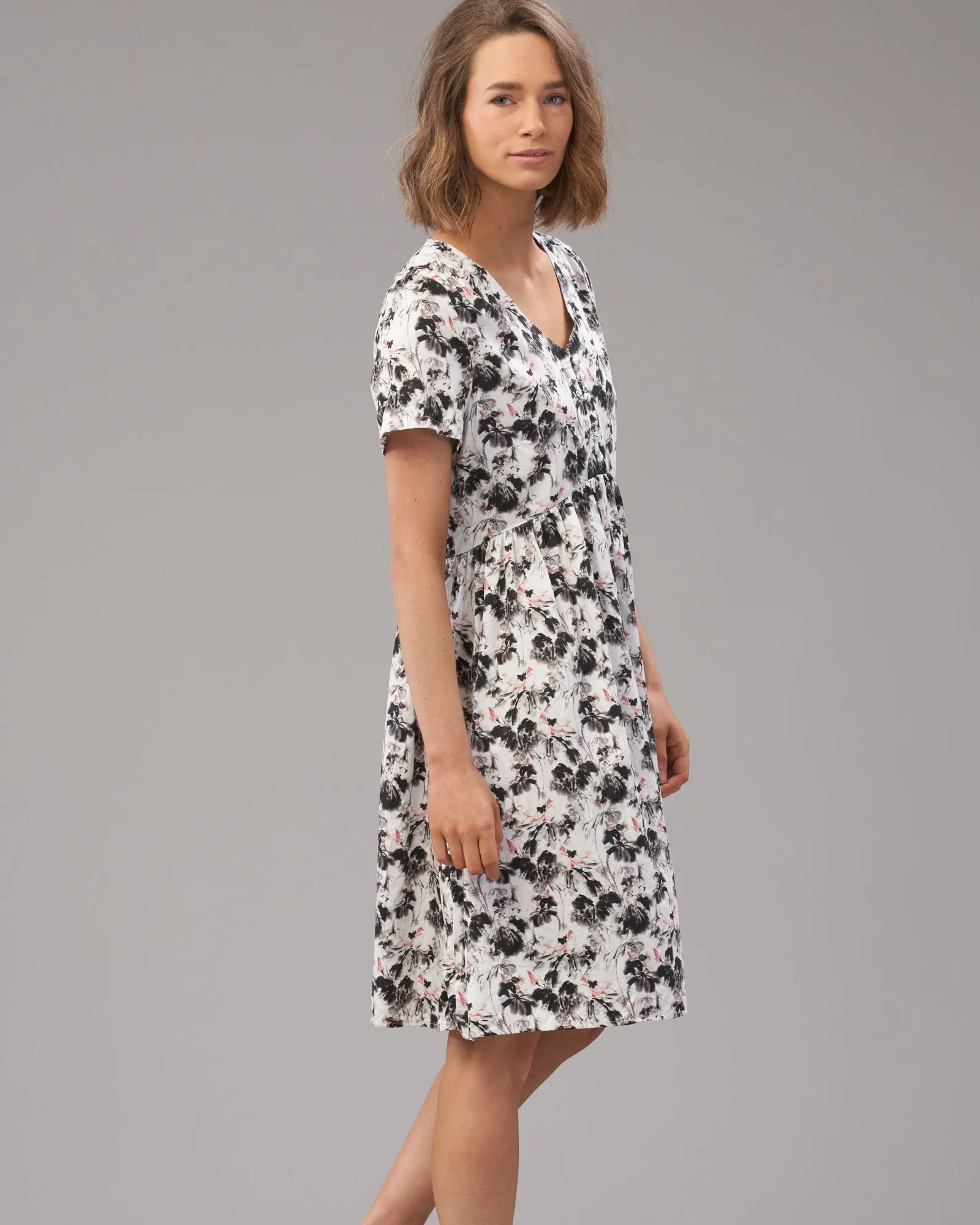 COTTON VEE BUTTON DRESS