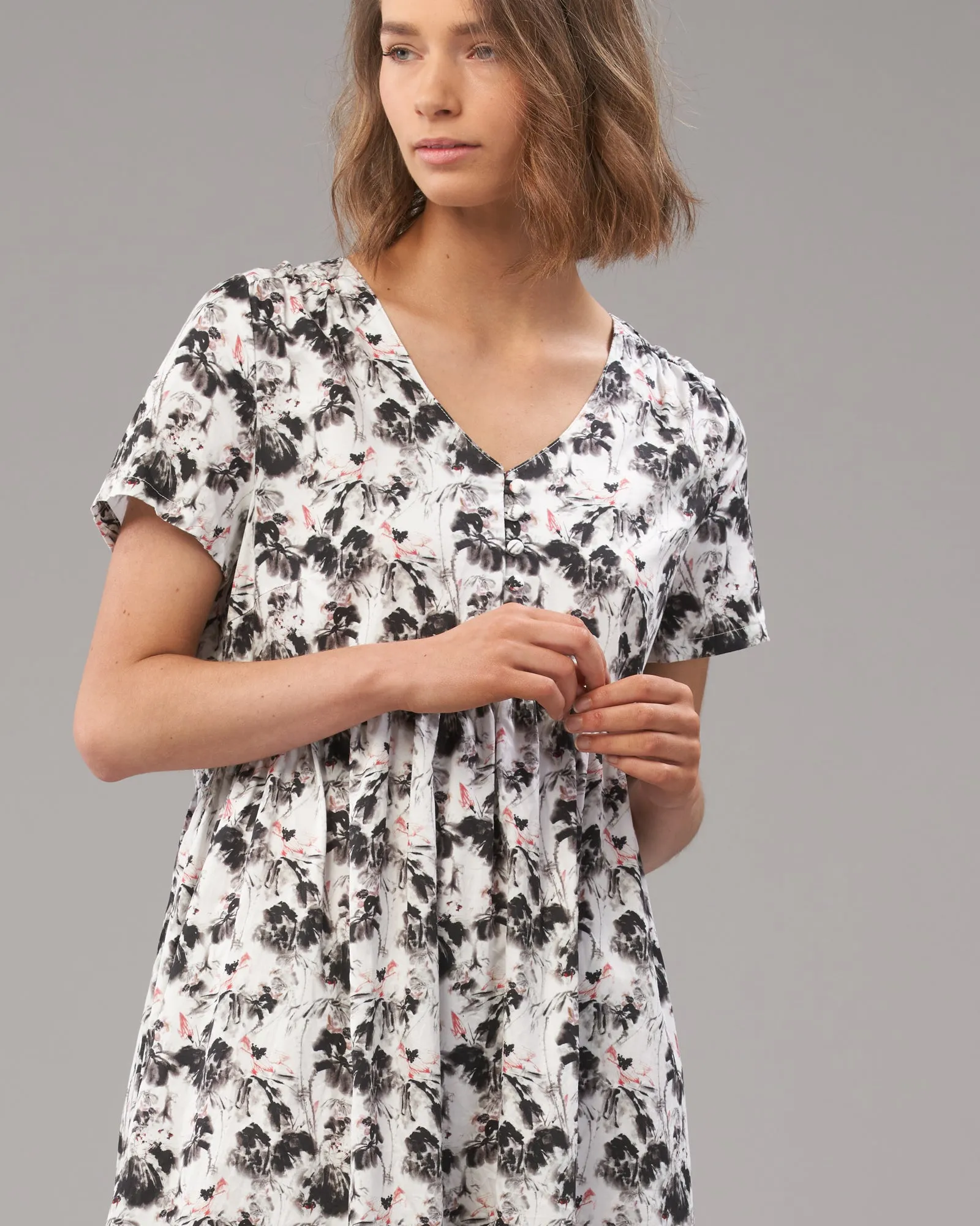 COTTON VEE BUTTON DRESS